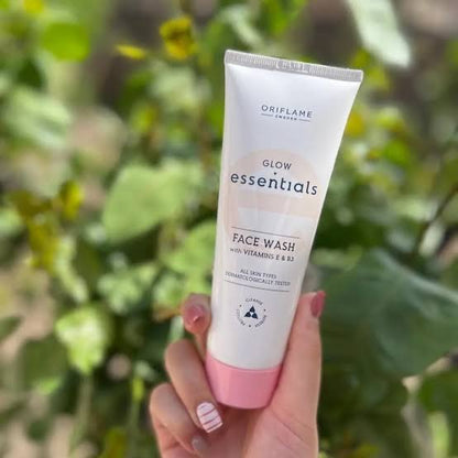 Glow Essential Face Wash